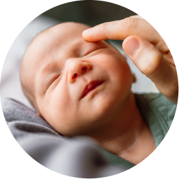 Infrant-Care-03@2x Image of infant